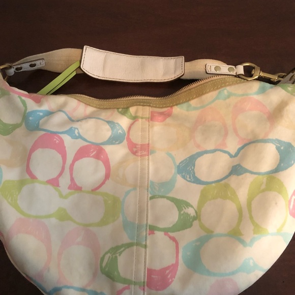 Shoulder Coach purse - Picture 3 of 5